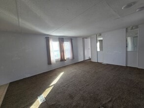 612 Ullman St in Miles City, MT - Building Photo - Building Photo