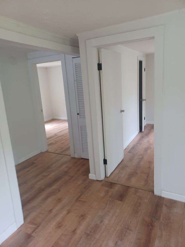 92 Mooney Ln in Charleston, WV - Building Photo - Building Photo