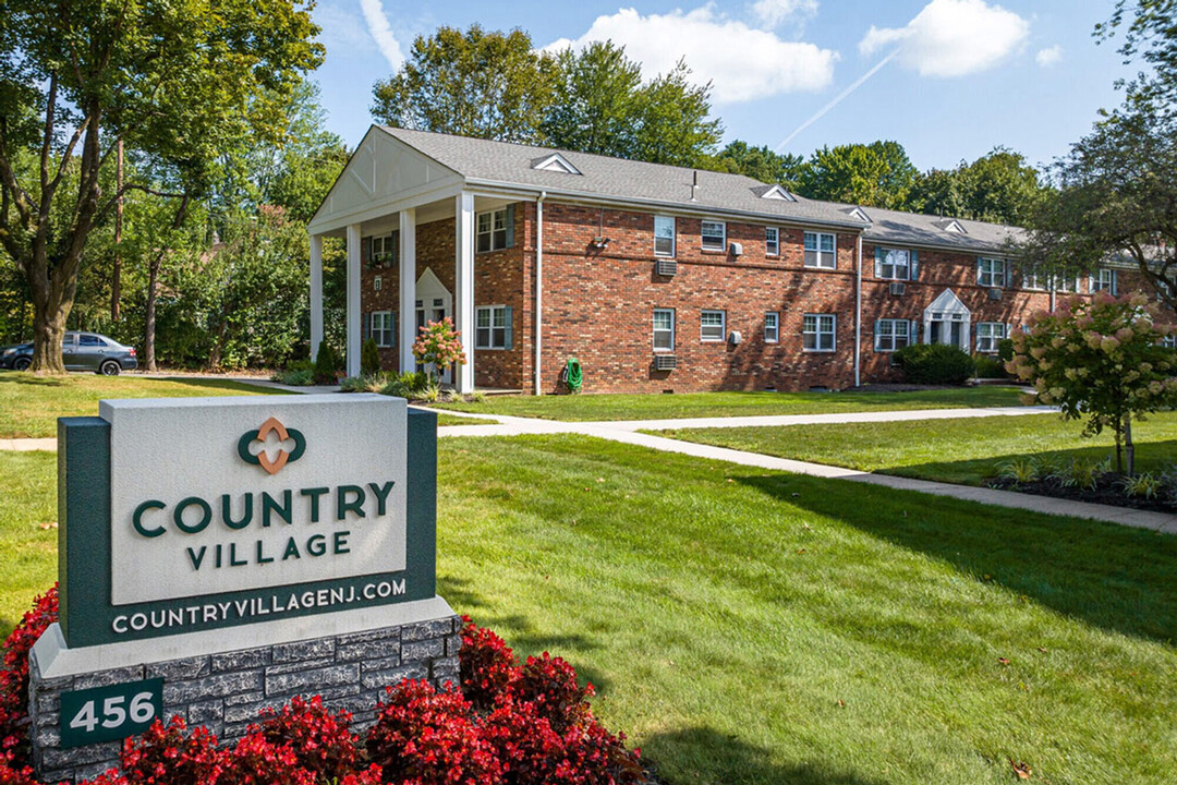 Country Village in Dover, NJ - Building Photo