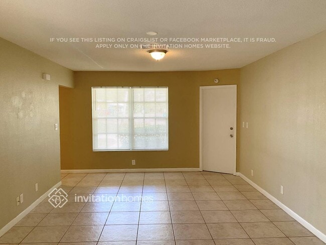 4030 NW 103rd Dr in Coral Springs, FL - Foto de edificio - Building Photo