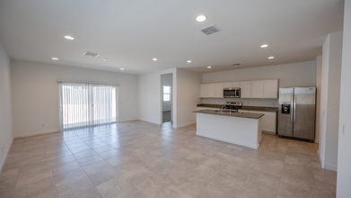 8222 W Clemente Way in Florence, AZ - Building Photo - Building Photo