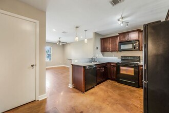 318 Titan Dr in Lafayette, LA - Building Photo - Building Photo