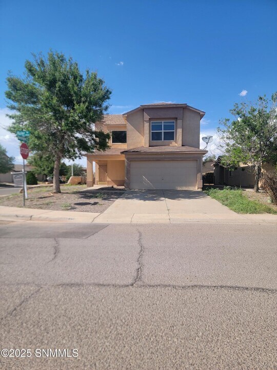 4981 Kyler Rd in Las Cruces, NM - Building Photo