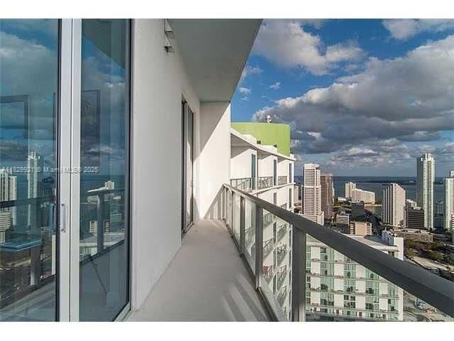 property at 185 SW 7th St