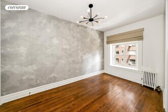 120 E 19th St in New York, NY - Building Photo - Building Photo