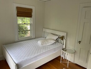24 Renwick Heights Rd in Ithaca, NY - Building Photo - Building Photo