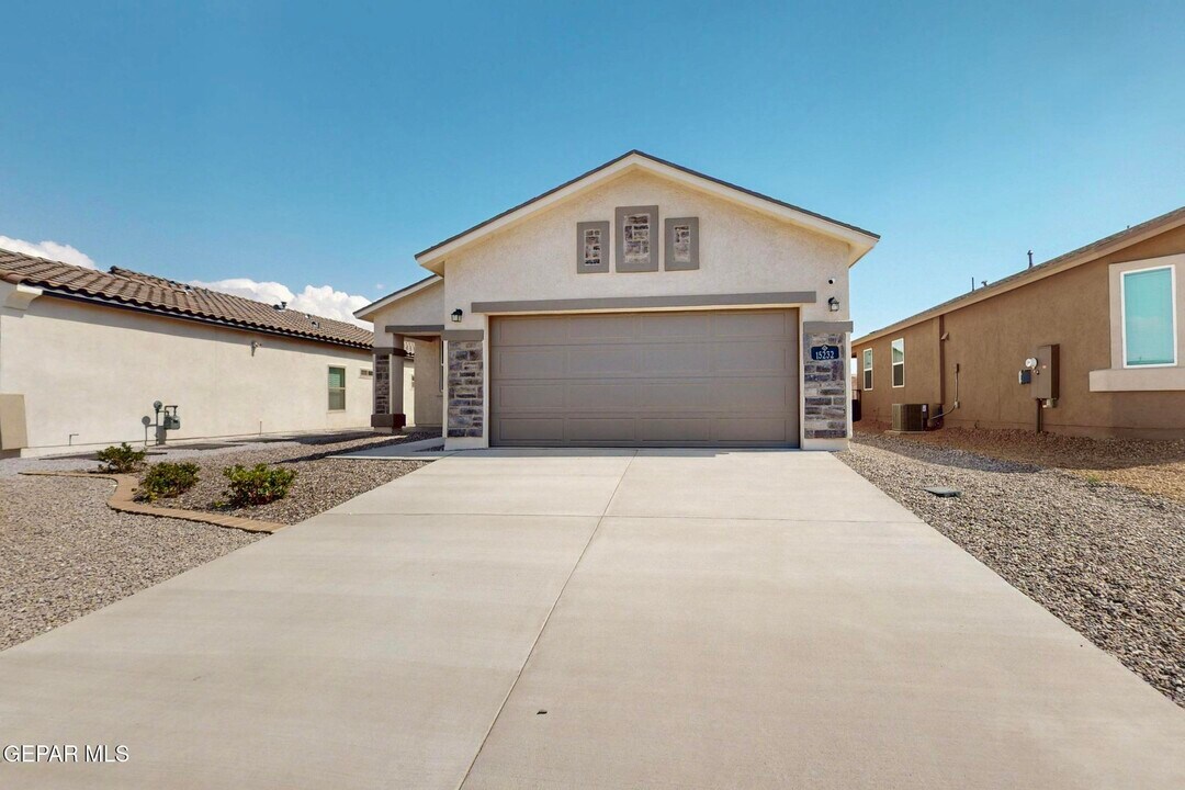 15232 Hunch Ct in El Paso, TX - Building Photo