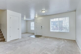 4862 S Chex Way in Boise, ID - Building Photo - Building Photo