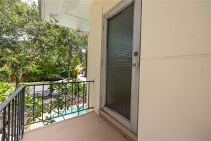 356 14th Ave NE in St. Petersburg, FL - Building Photo