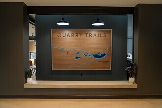 South Bank at Quarry Trails in Columbus, OH - Foto de edificio - Building Photo