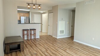 2726 Gallows Rd, Unit 1302 in Vienna, VA - Building Photo