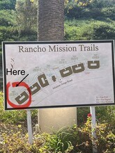 7683 Mission Gorge Rd in San Diego, CA - Foto de edificio - Building Photo