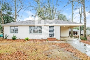 101 Briardale Ave in Warner Robins, GA - Building Photo