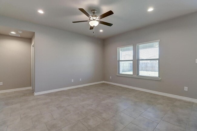 1278 Carnaby St in Corpus Christi, TX - Foto de edificio - Building Photo