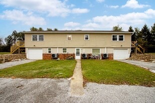 3713 W West Salem Rd in Burbank, OH - Building Photo