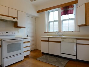 185 Winthrop Rd, Unit 2 in Brookline, MA - Building Photo - Building Photo