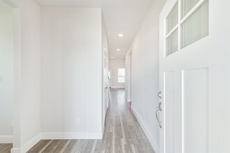 13083 Clear View Dr in Willis, TX - Building Photo - Building Photo