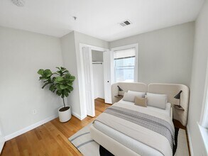 16 Notre Dame St, Unit 3 in Boston, MA - Building Photo - Building Photo