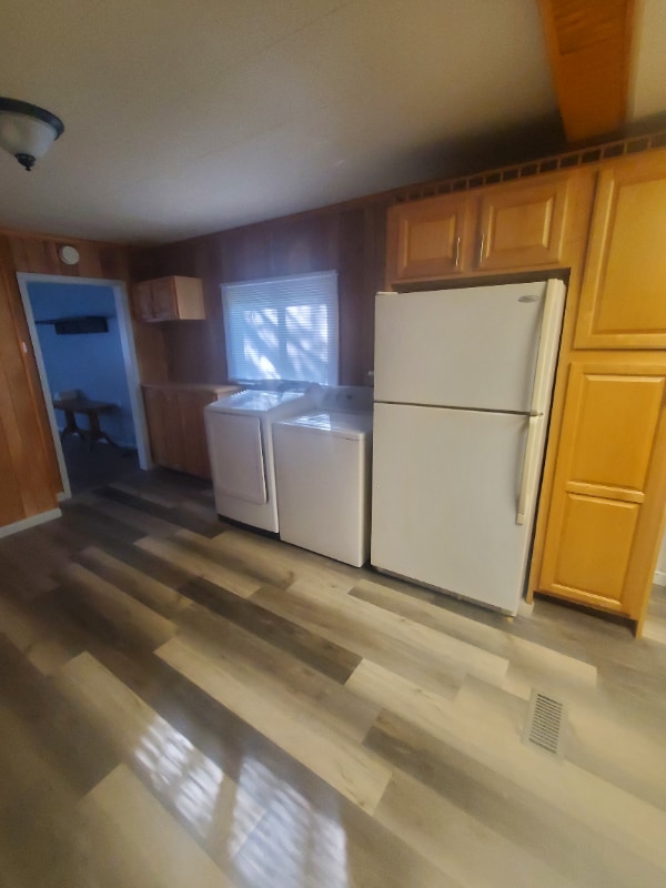 property at 655 W Wylie Ave