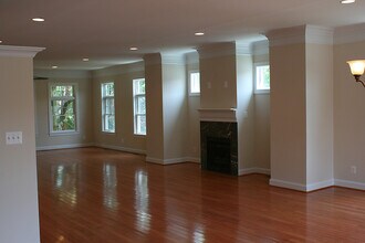 801 N Florida St, Unit 3-SharedBath-Left in Arlington, VA - Foto de edificio - Building Photo