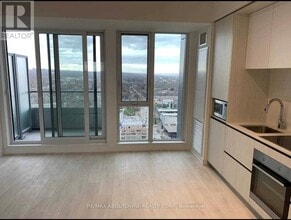 225 Sumach St in Toronto, ON - Building Photo - Building Photo