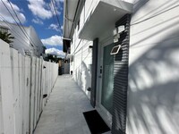 7400 Gary Ave in Miami Beach, FL - Foto de edificio - Building Photo