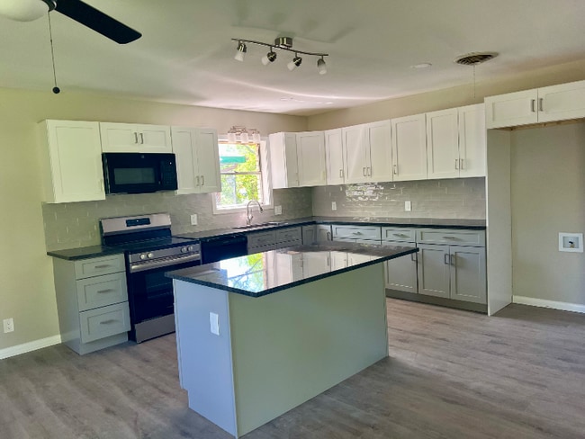 property at 2413 Scott Blvd