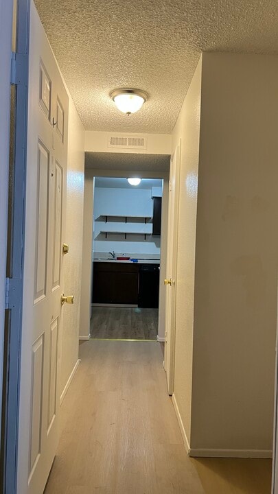 14801 132nd Ave E, Unit D in Puyallup, WA - Foto de edificio