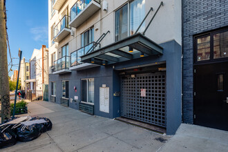 369 Harman St in Brooklyn, NY - Building Photo - Building Photo