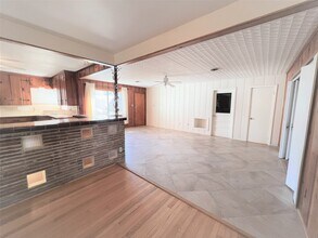 1519 Johanna Dr in Houston, TX - Building Photo - Building Photo