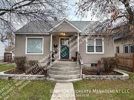 1105 1/2-S 1/2 S Longmont Ave in Boise, ID - Building Photo