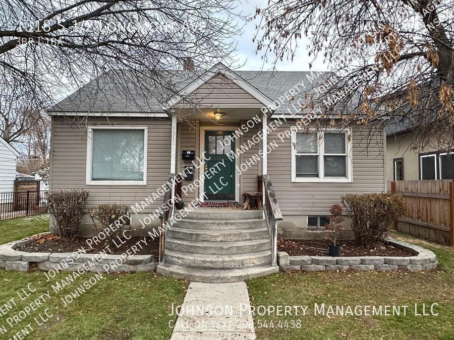 1105 1/2-S 1/2 S Longmont Ave in Boise, ID - Building Photo