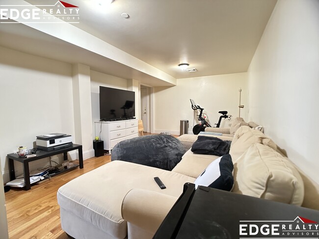 115 Fisher Ave, Unit 2M in Boston, MA - Building Photo - Building Photo