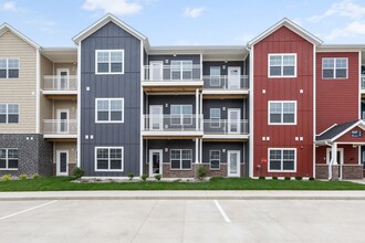 BONTERRA APARTMENTS in Fort Wayne, IN - Building Photo - Building Photo