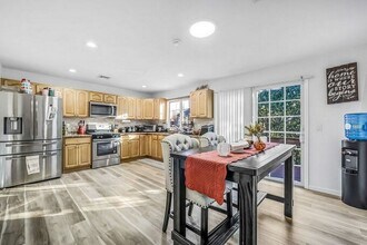 386A Park Ave in Fairview, NJ - Building Photo - Building Photo