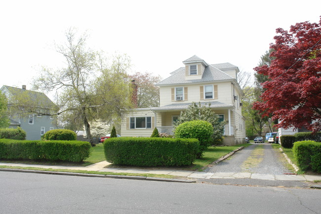 428 Sairs Ave in Long Branch, NJ - Foto de edificio - Building Photo