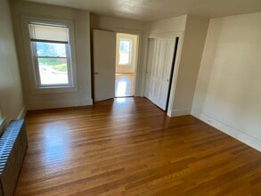 114 King St in Northampton, MA - Building Photo - Building Photo