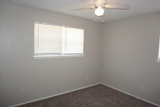5541 17th Pl in Lubbock, TX - Building Photo - Building Photo