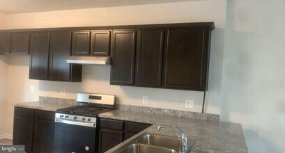 235 Crofton Ct in Stephenson, VA - Building Photo - Building Photo