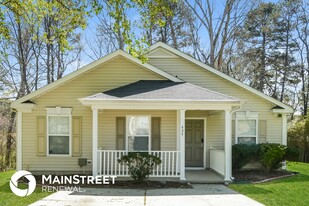 404 Feldspar Way in Durham, NC - Building Photo