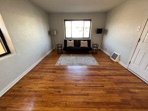 5422 Chippewa St, Unit 2W in St. Louis, MO - Building Photo - Building Photo
