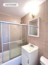 31 Oliver St in New York, NY - Building Photo - Building Photo