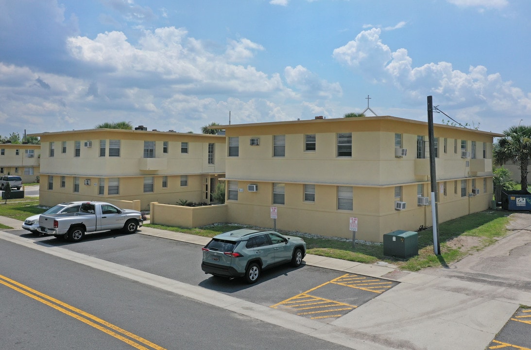 902-910 2nd St N in Jacksonville Beach, FL - Building Photo