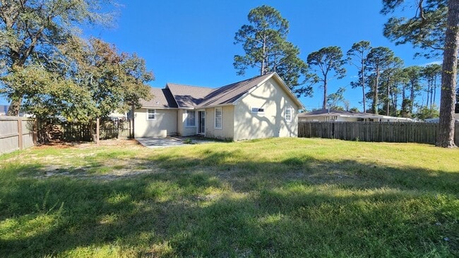 2318 Beech St in Panama City Beach, FL - Building Photo - Building Photo