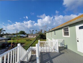 5453 Avenue E in Bokeelia, FL - Building Photo - Building Photo