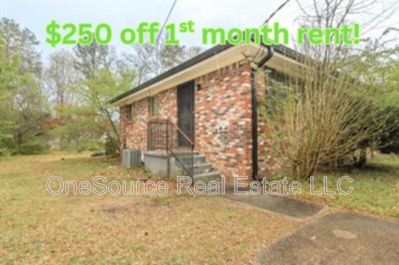 3701 Hopkins Rd in Powder Springs, GA - Building Photo