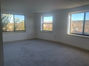 35 Vine St in Winchester, MA - Foto de edificio - Building Photo