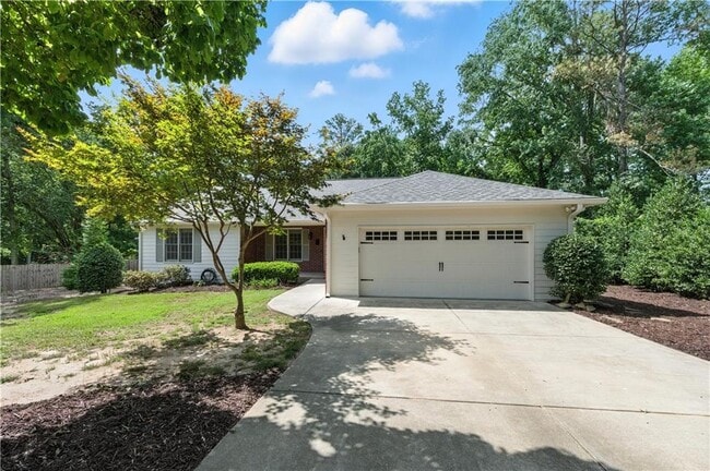property at 1091 Colony Dr