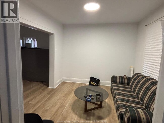 442 Erie St W in Windsor, ON - Foto de edificio - Building Photo