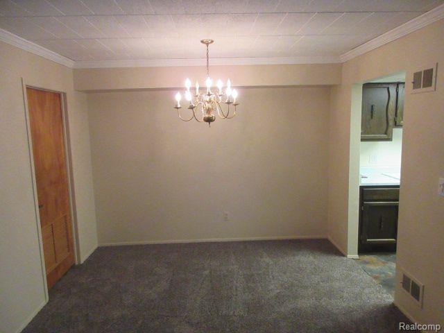 18447 University Park Dr in Livonia, MI - Building Photo - Building Photo